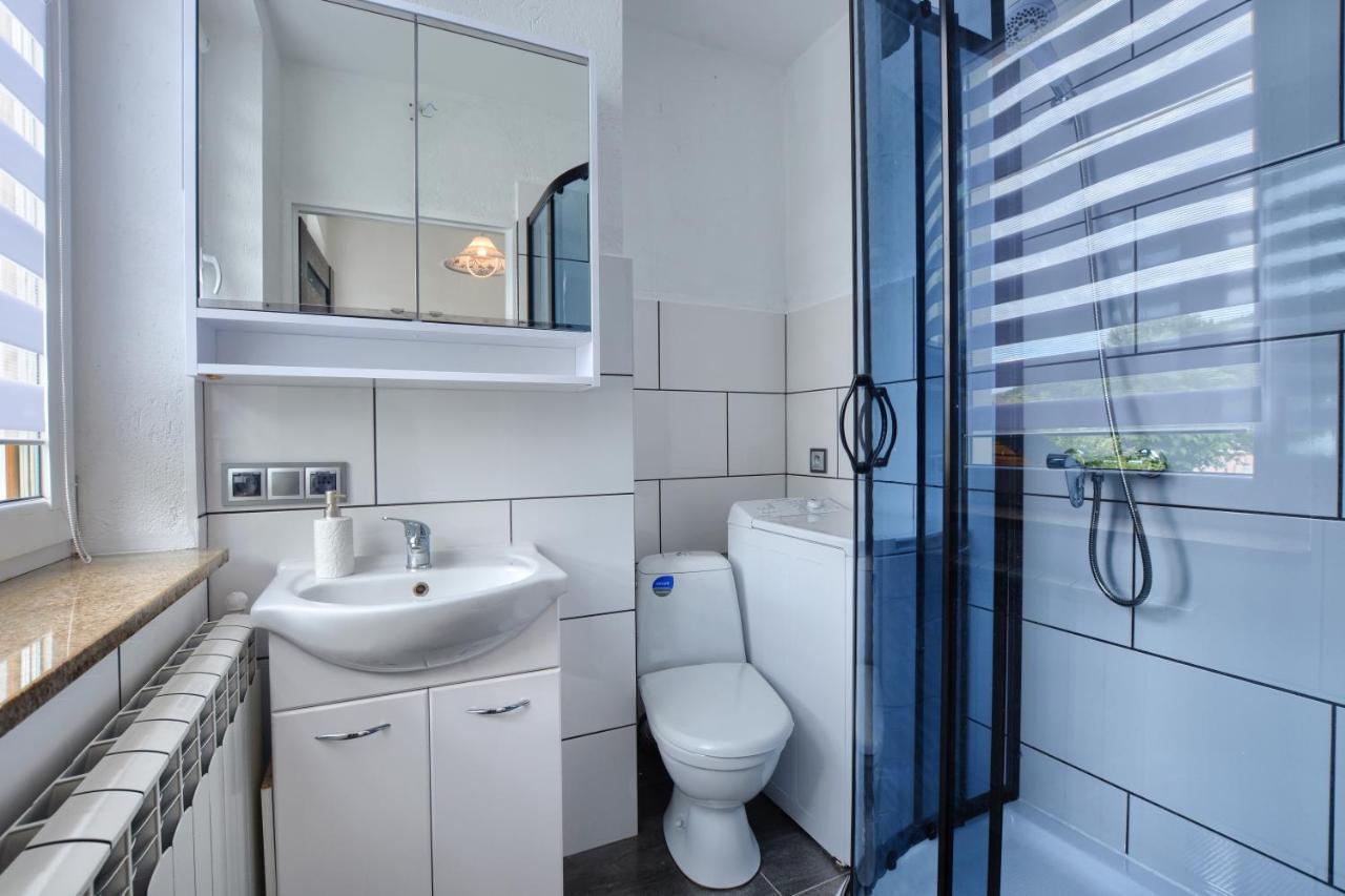 Ceglany Apartament Ustrzyki Dolne Luaran gambar
